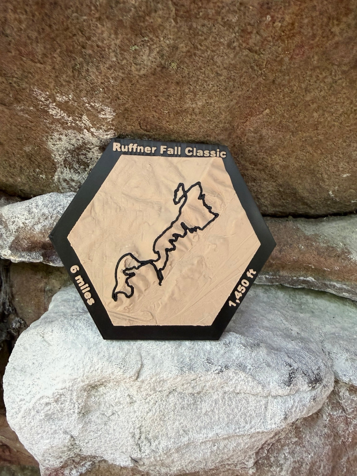 Ruffner Fall Classic 6-mile 3D topographic map with 1,450 feet of elevation